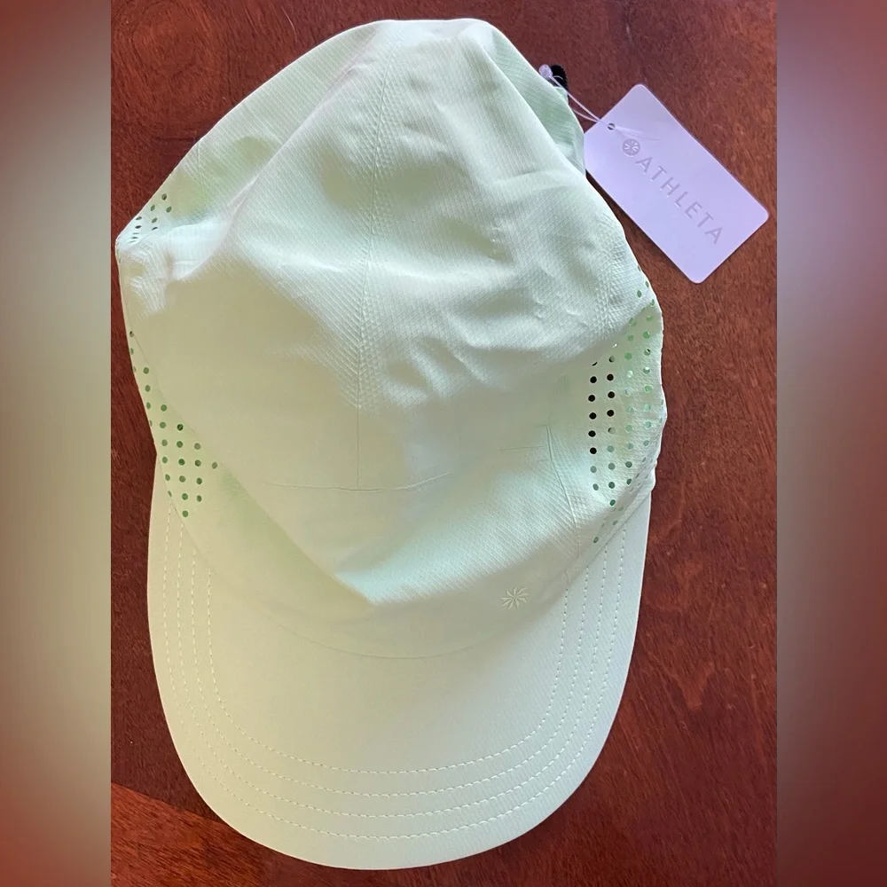 Athleta Hat Lime Green NWT - Picture 1 of 3